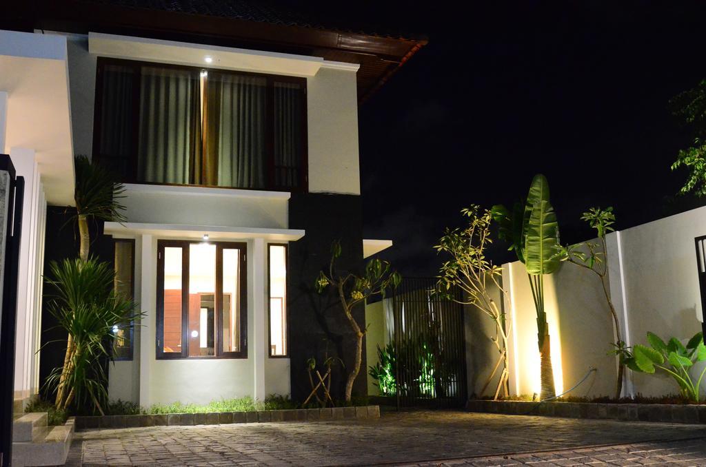 The Arnaya Villa Kuta  Ruang foto