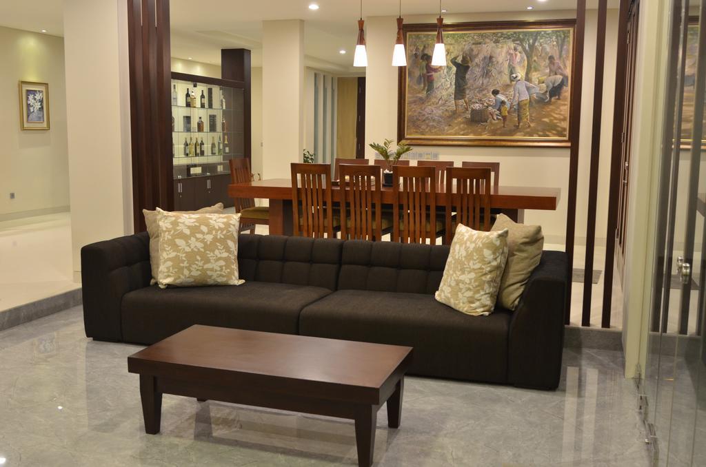 The Arnaya Villa Kuta  Ruang foto