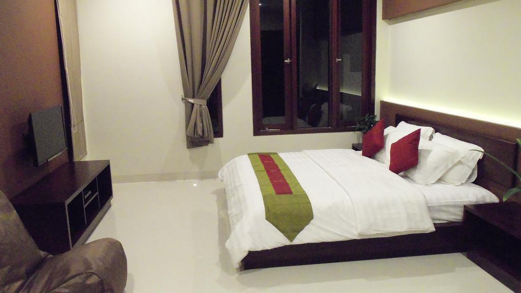 The Arnaya Villa Kuta  Ruang foto